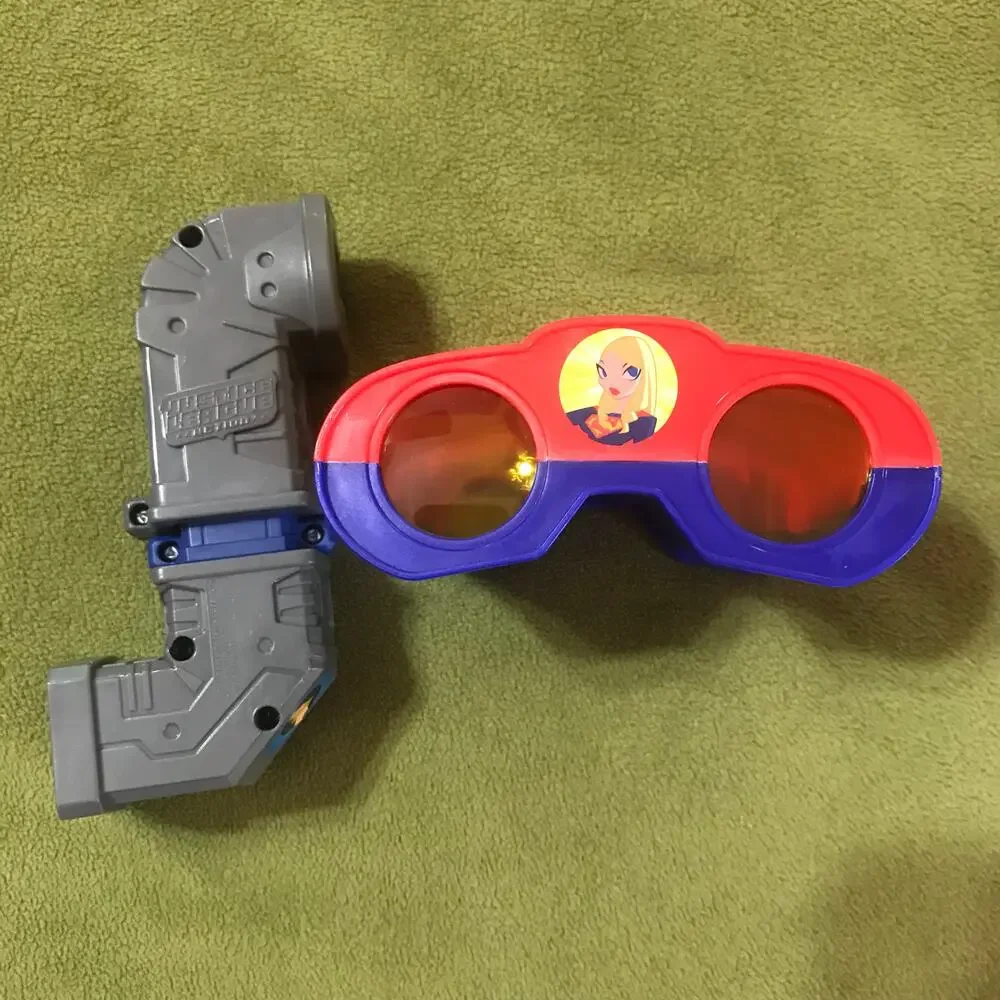 Justice League Batman/Batgirl Periscope Binoculars McDonald Happy Meal Toys 2018